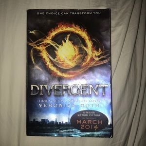 Divergent Paper Back